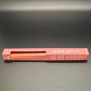 3/$15 🌸 ColourPop Lippie Pencil in Bold Red